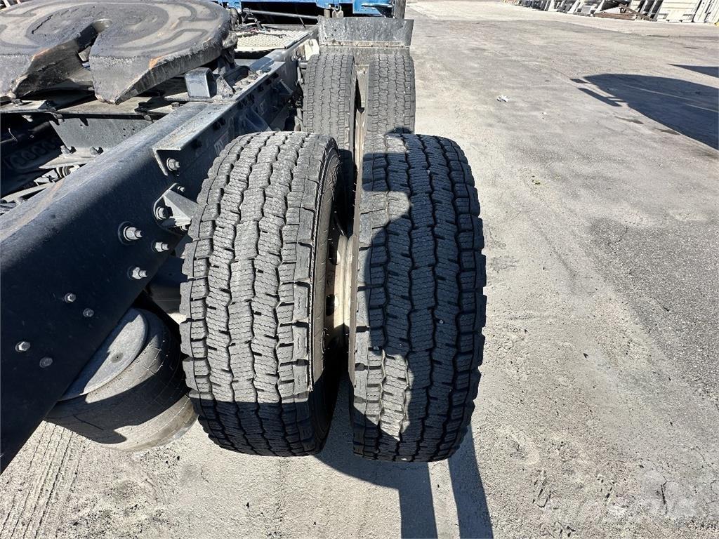 Kenworth T680 Sadulveokid