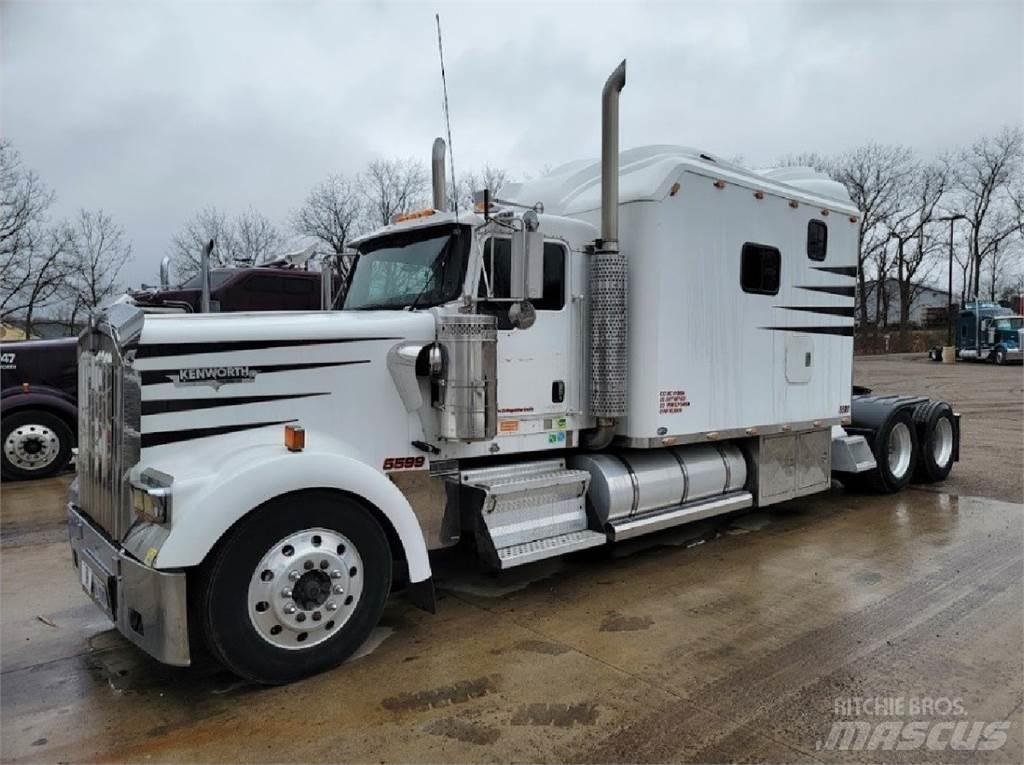 Kenworth W900 Sadulveokid