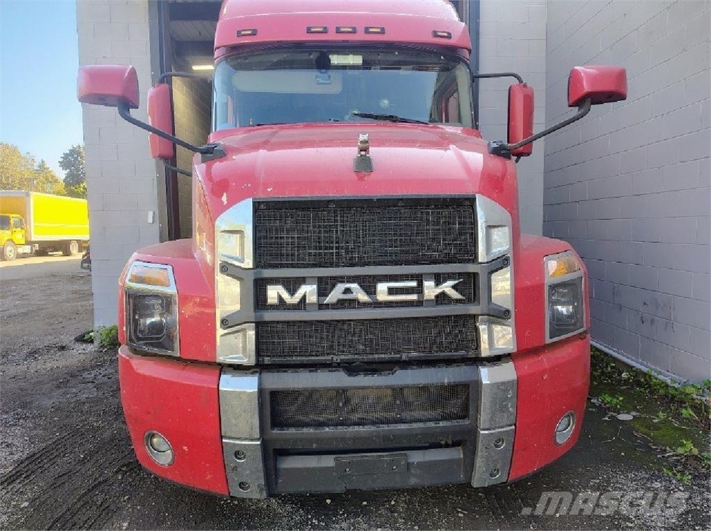 Mack Anthem 64T Sadulveokid