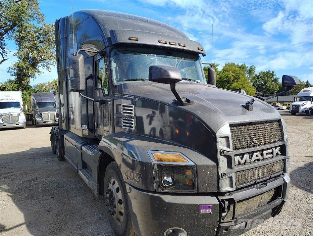 Mack Anthem 64T Sadulveokid