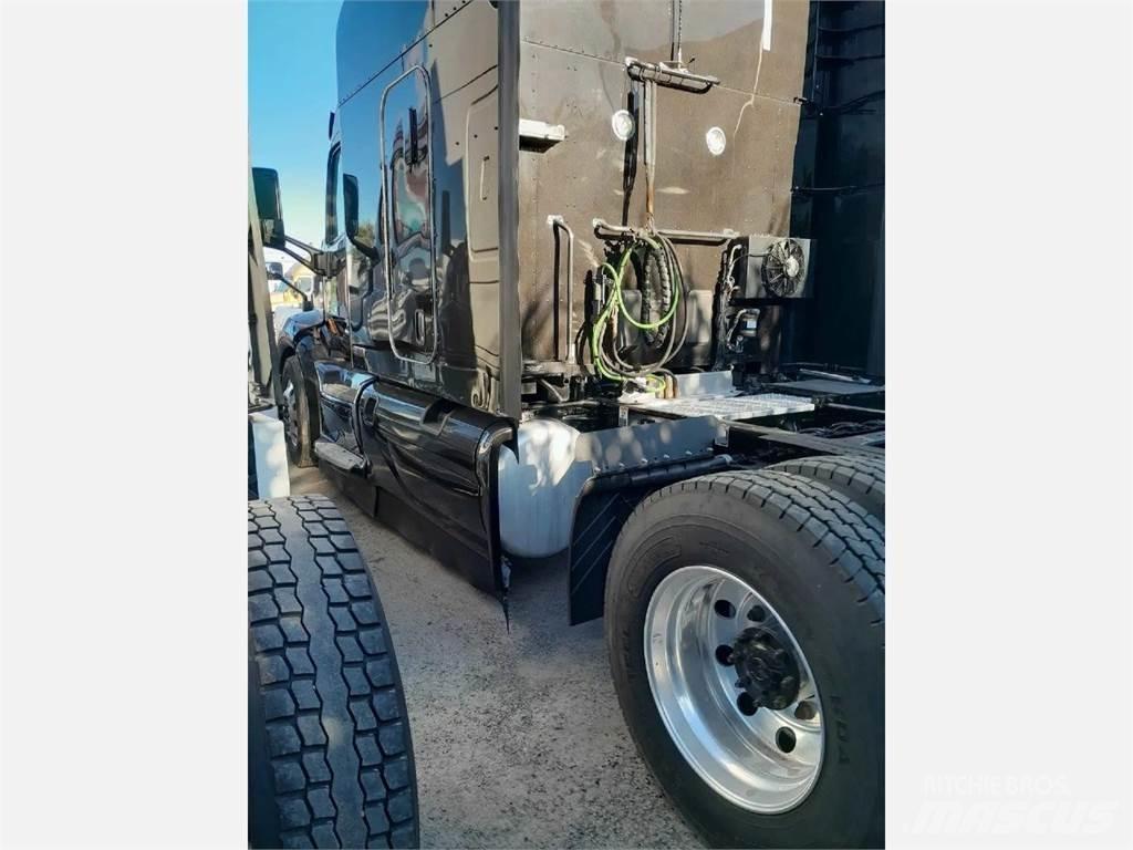 Peterbilt 579 Sadulveokid