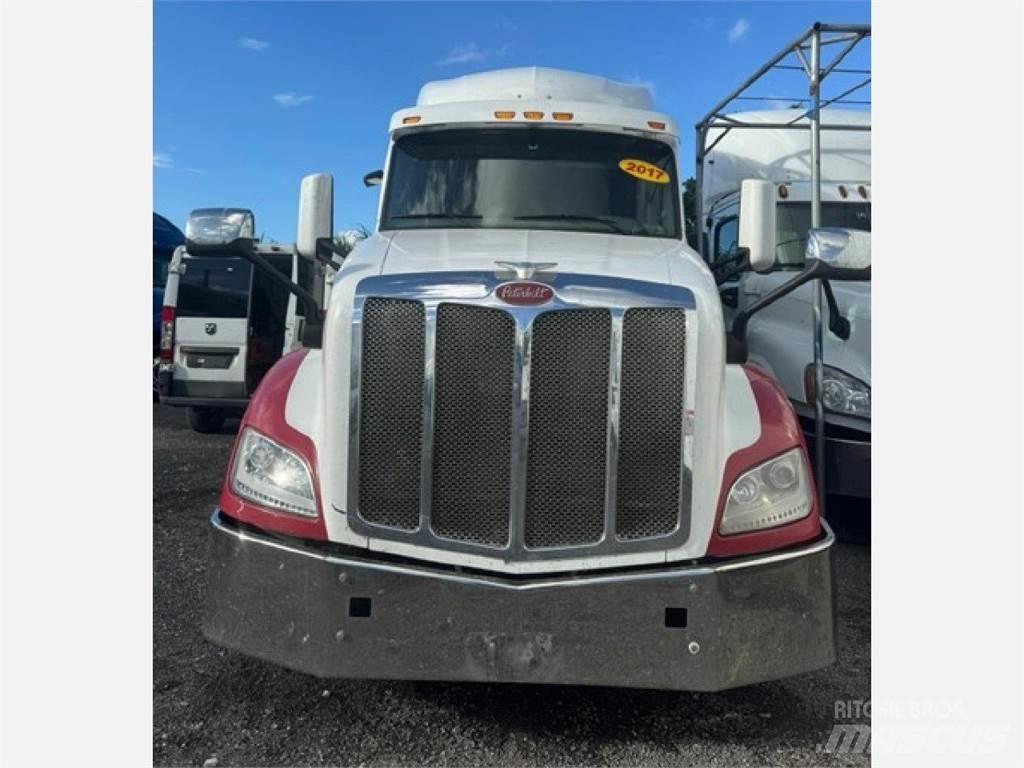 Peterbilt 579 Sadulveokid