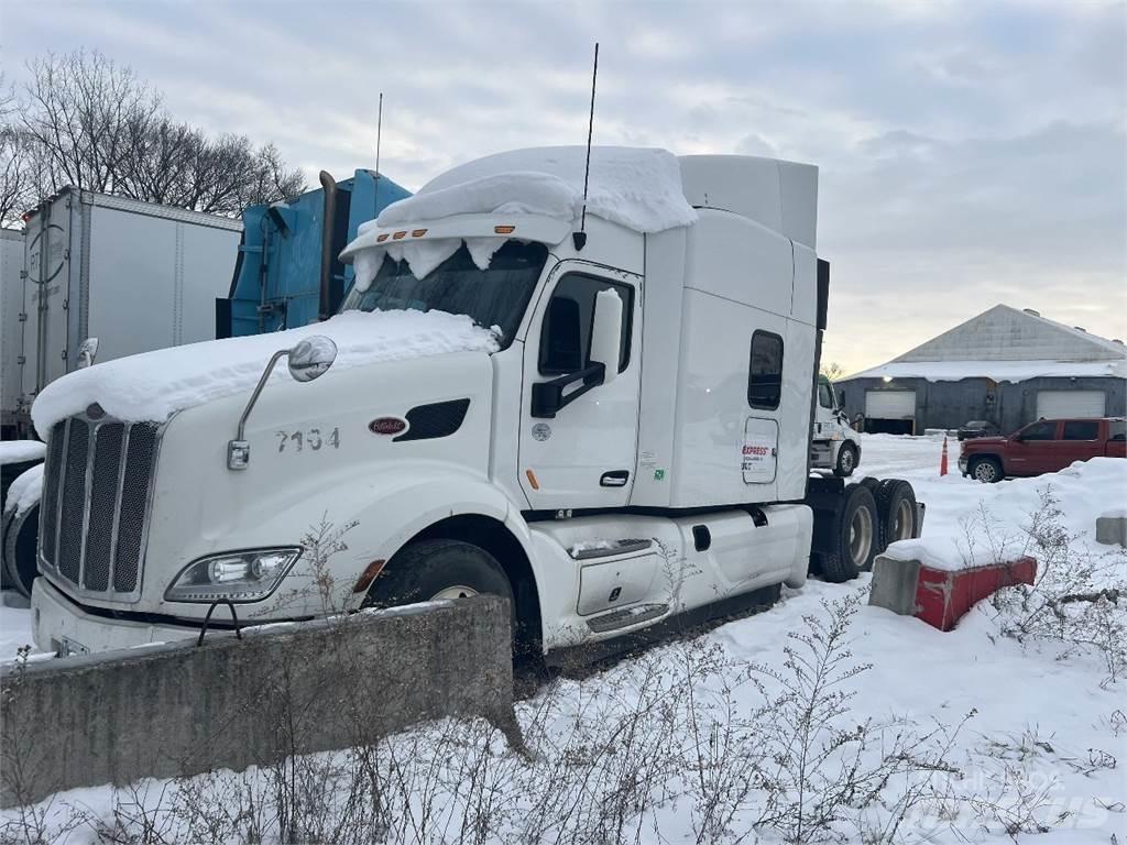 Peterbilt 579 Sadulveokid