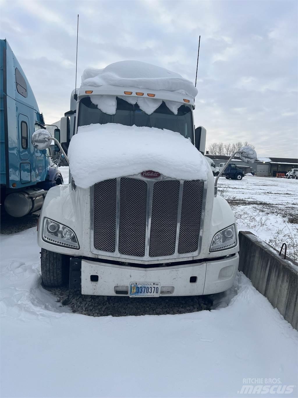 Peterbilt 579 Sadulveokid