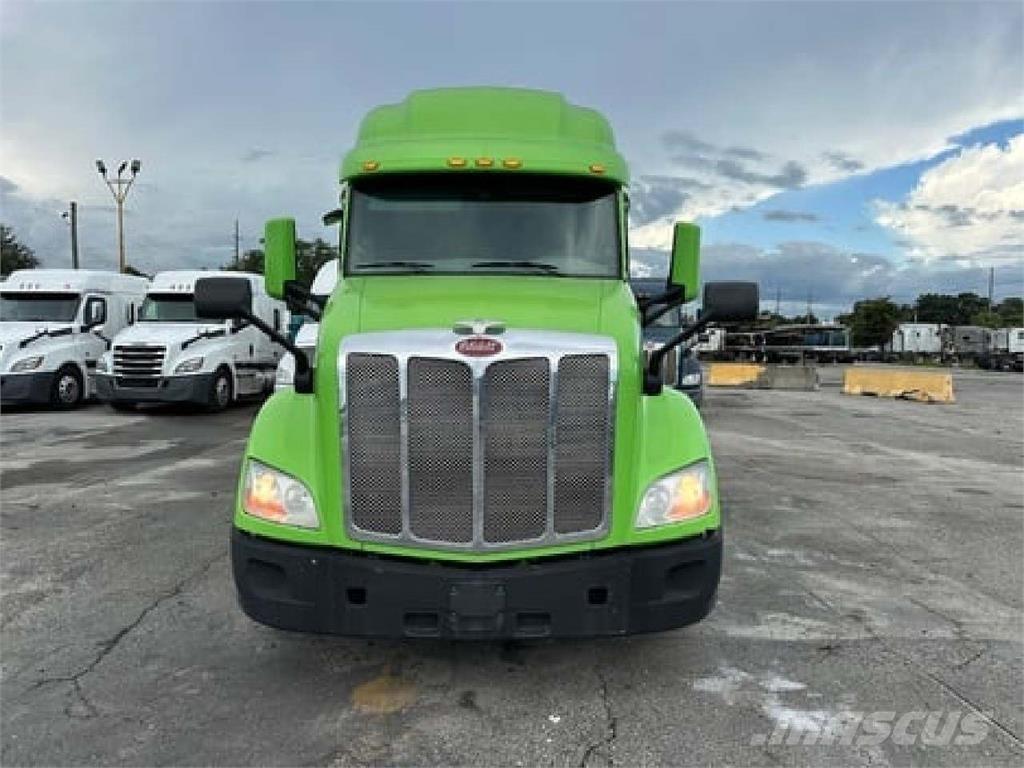Peterbilt 579 Sadulveokid
