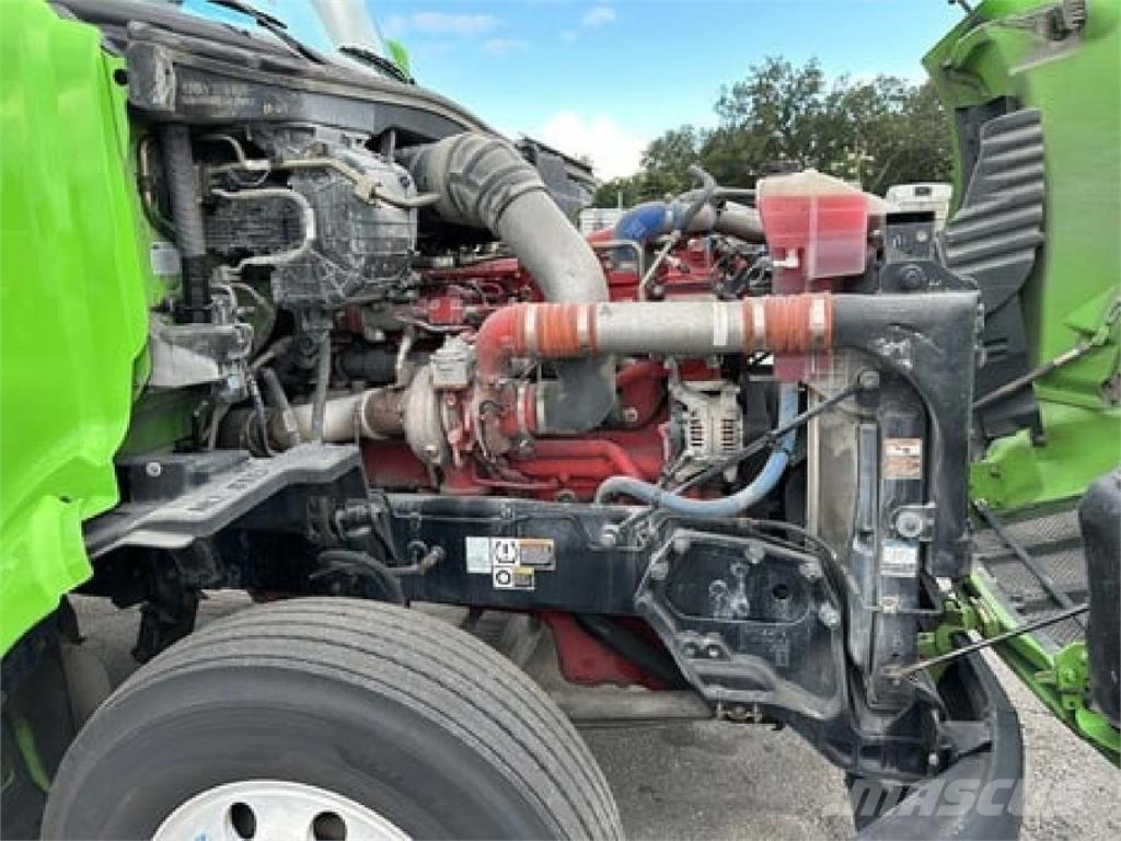 Peterbilt 579 Sadulveokid