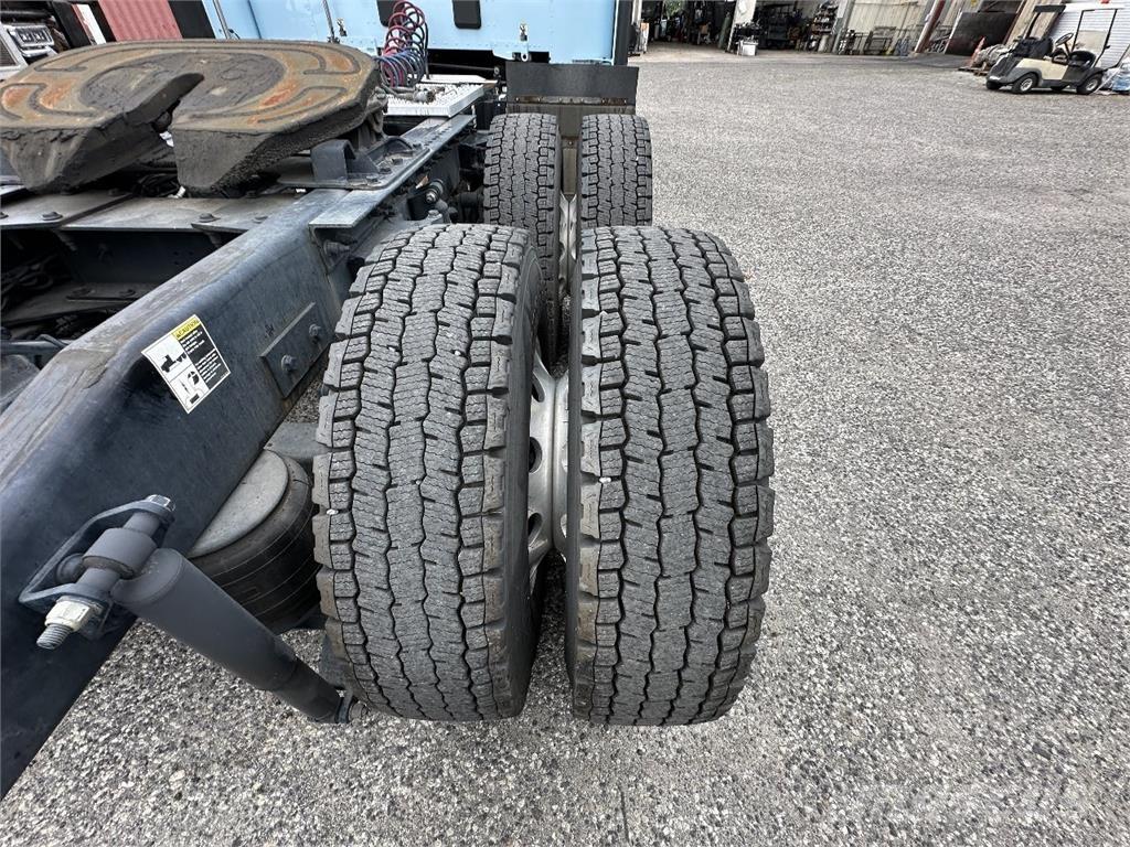 Peterbilt 579 Sadulveokid