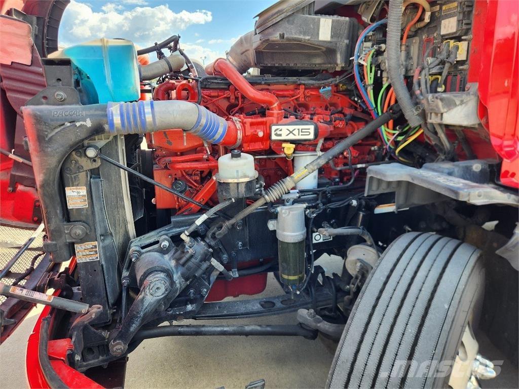 Peterbilt 579 Sadulveokid