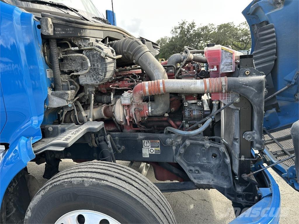 Peterbilt 579 Sadulveokid