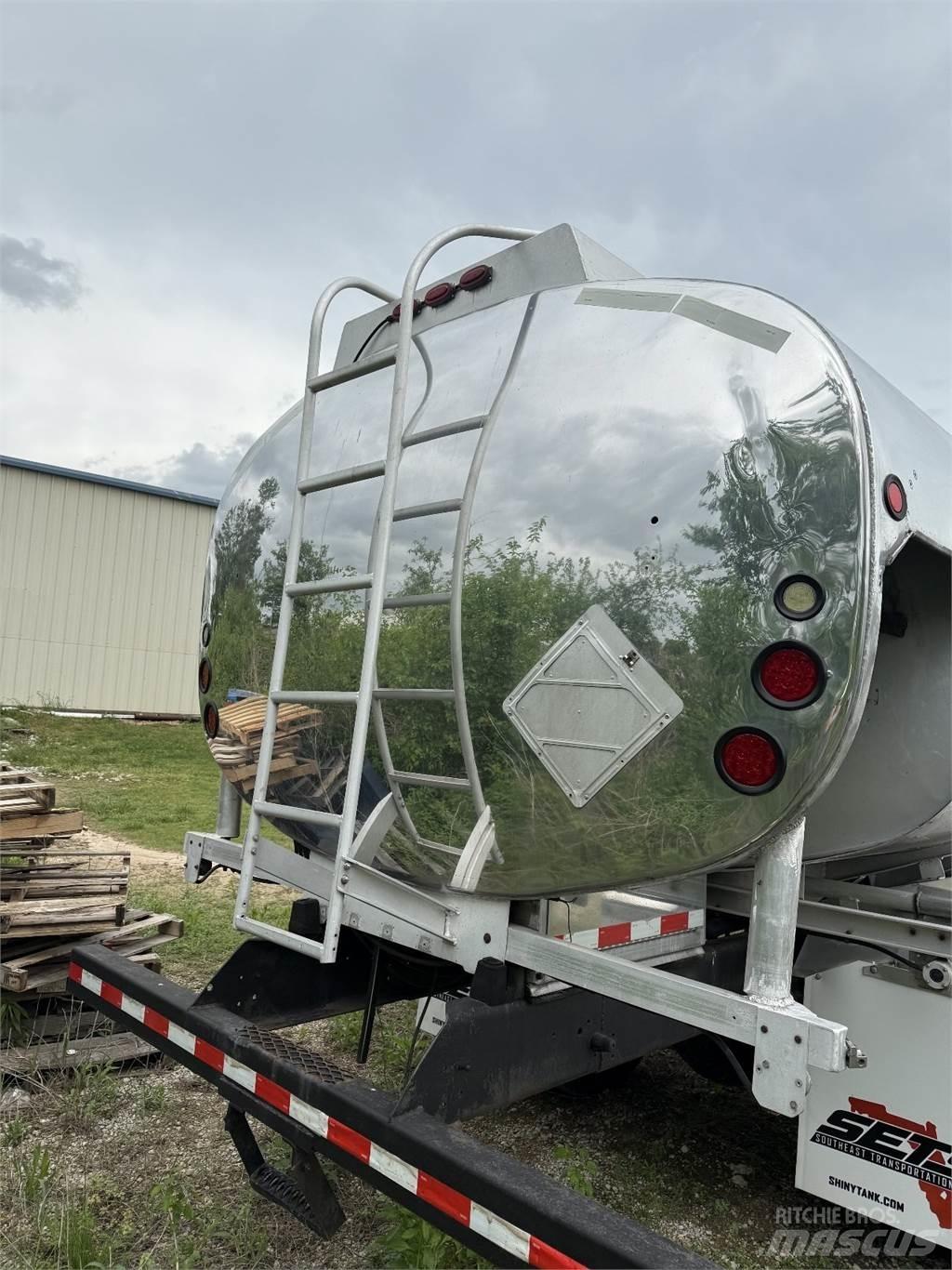 Sterling L7500 Muud veokid