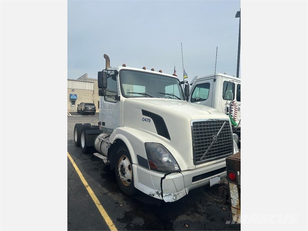 Volvo VNL Sadulveokid