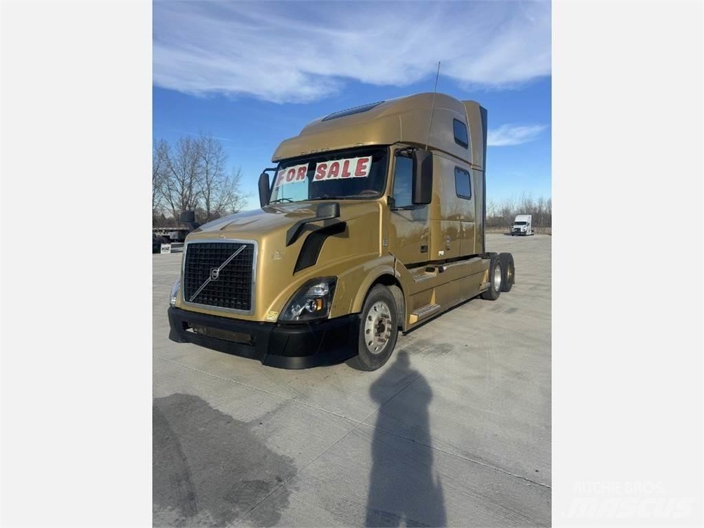 Volvo VNL 780 Sadulveokid