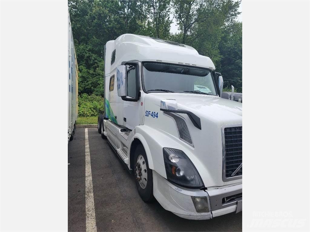 Volvo VNL64T780 Sadulveokid