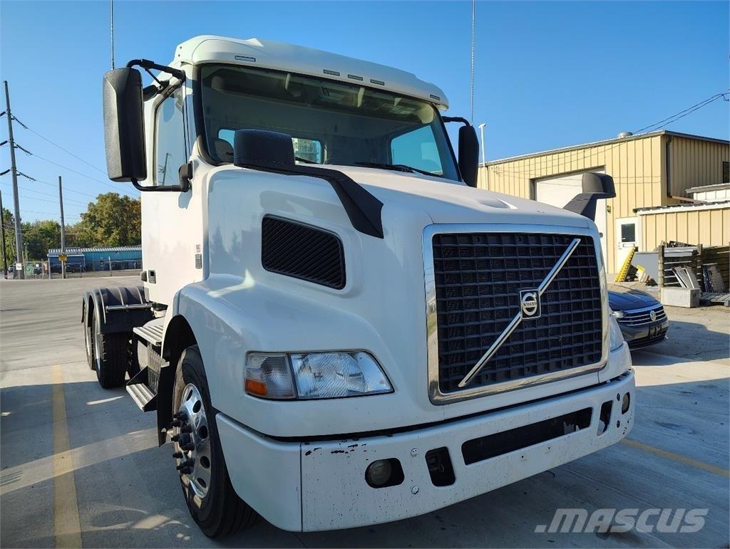 Volvo VNM64T200 Sadulveokid