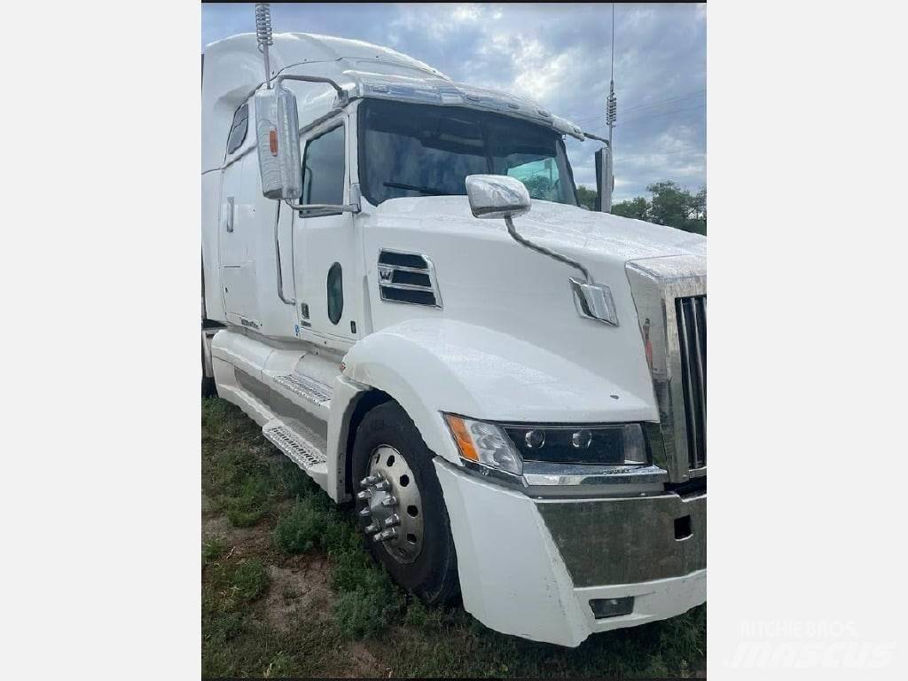 Western Star 5700XE Sadulveokid