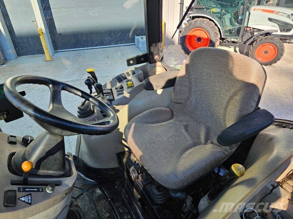 John Deere 3520 Traktorid