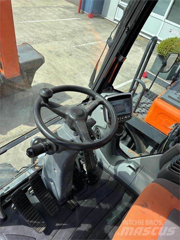 Doosan DX170W-5 Ratasekskavaatorid