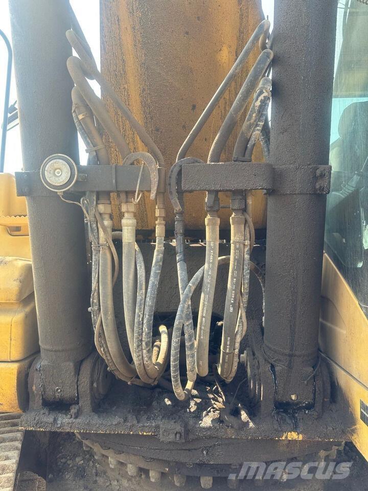 CAT 336D Roomikekskavaatorid