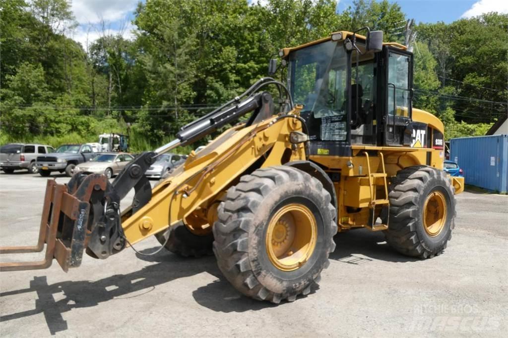 CAT 930G Rataslaadurid