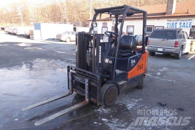 Doosan GC25P-5 Kahveltõstukid - muud