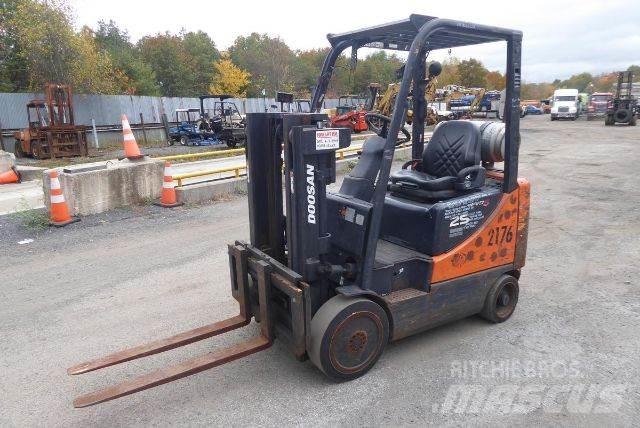 Doosan GC25P-5 Kahveltõstukid - muud