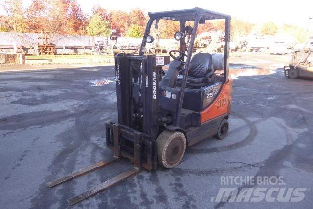 Doosan GC25P-5 Kahveltõstukid - muud