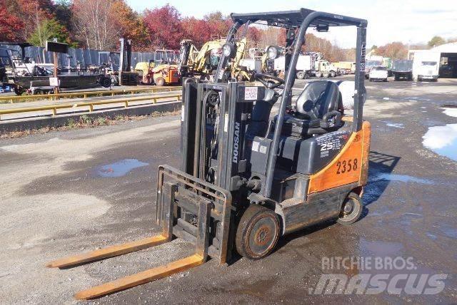 Doosan GC25P-5 Kahveltõstukid - muud