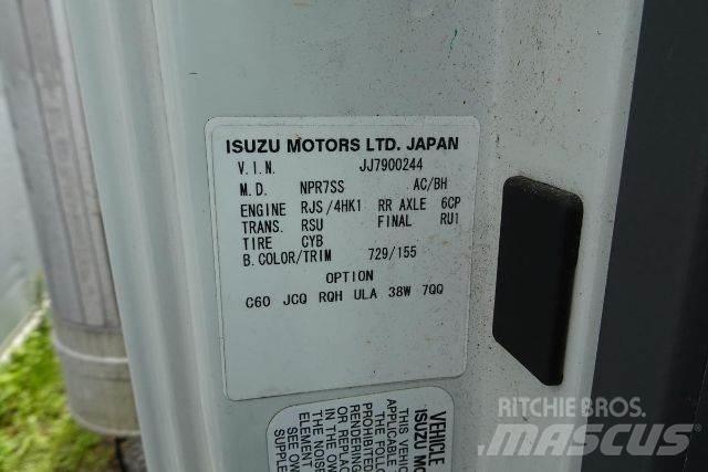 Isuzu NQR Furgoonautod