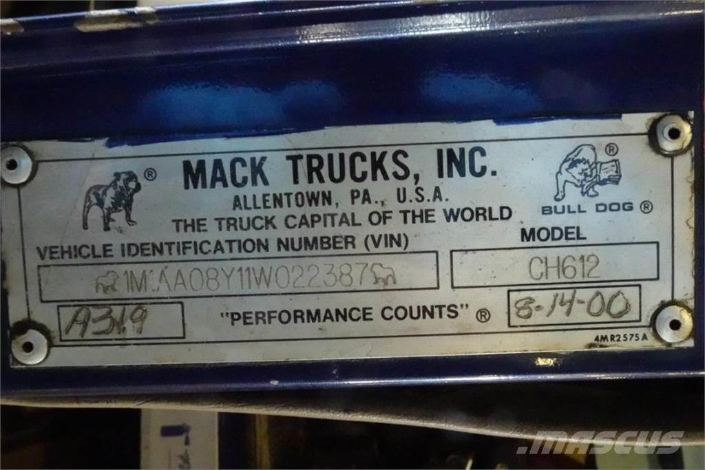 Mack CH612 Raamautod