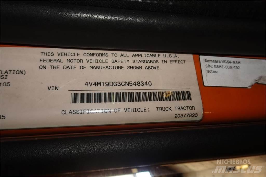 Volvo VNM42T Raamautod