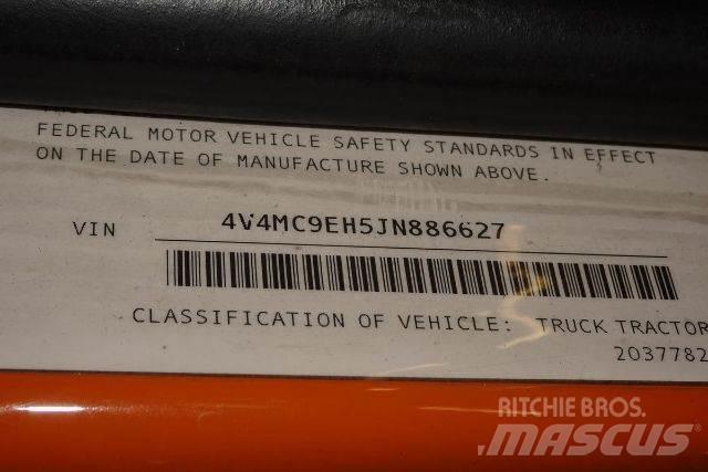 Volvo VNM64T Raamautod