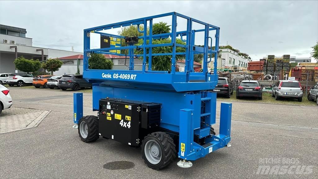 Genie GS-4069 RT Käärtõstukid