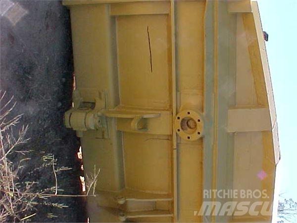 CAT D9H Muu
