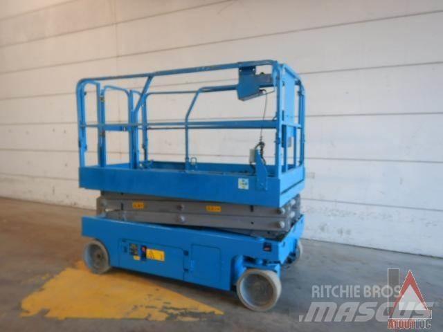 Genie GS-2046 Iseliikuvad poomtõstukid
