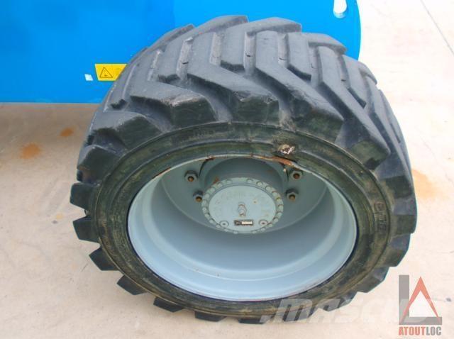 Genie S-85 Iseliikuvad poomtõstukid