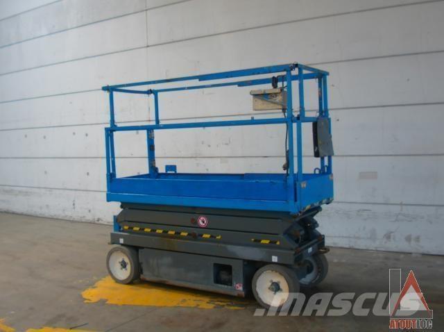 SkyJack SJ3220 Iseliikuvad poomtõstukid