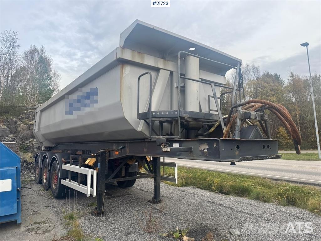 Carnehl Tippsemi. Kallur-poolhaagised