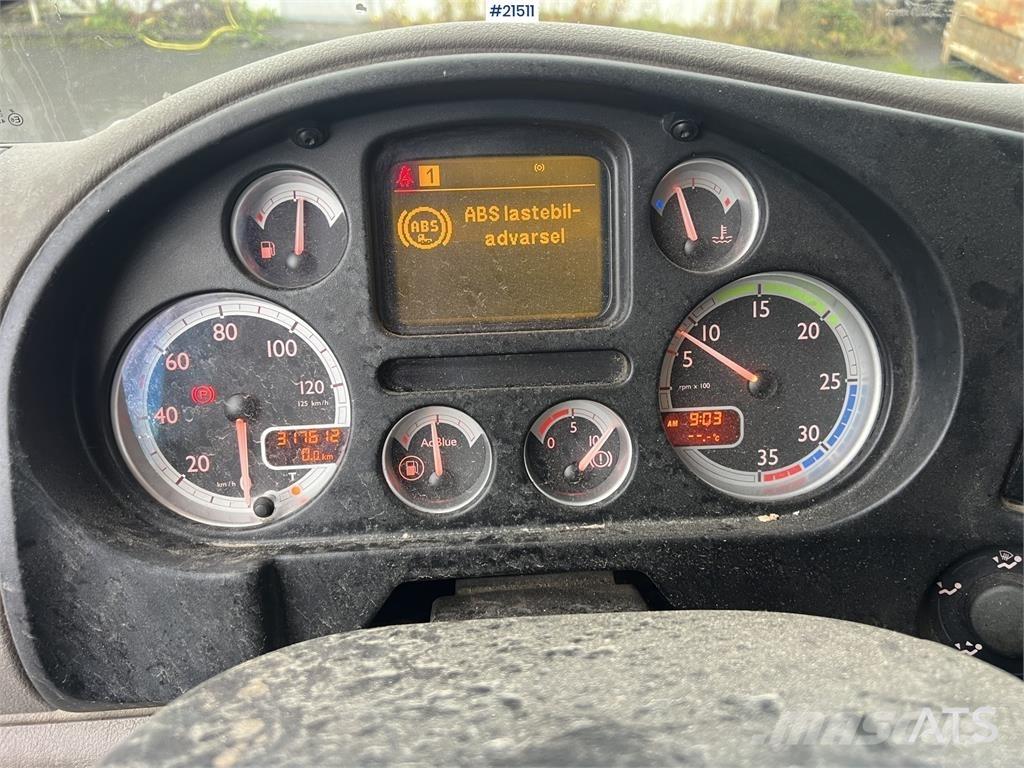 DAF FA 4x2 Furgoonautod