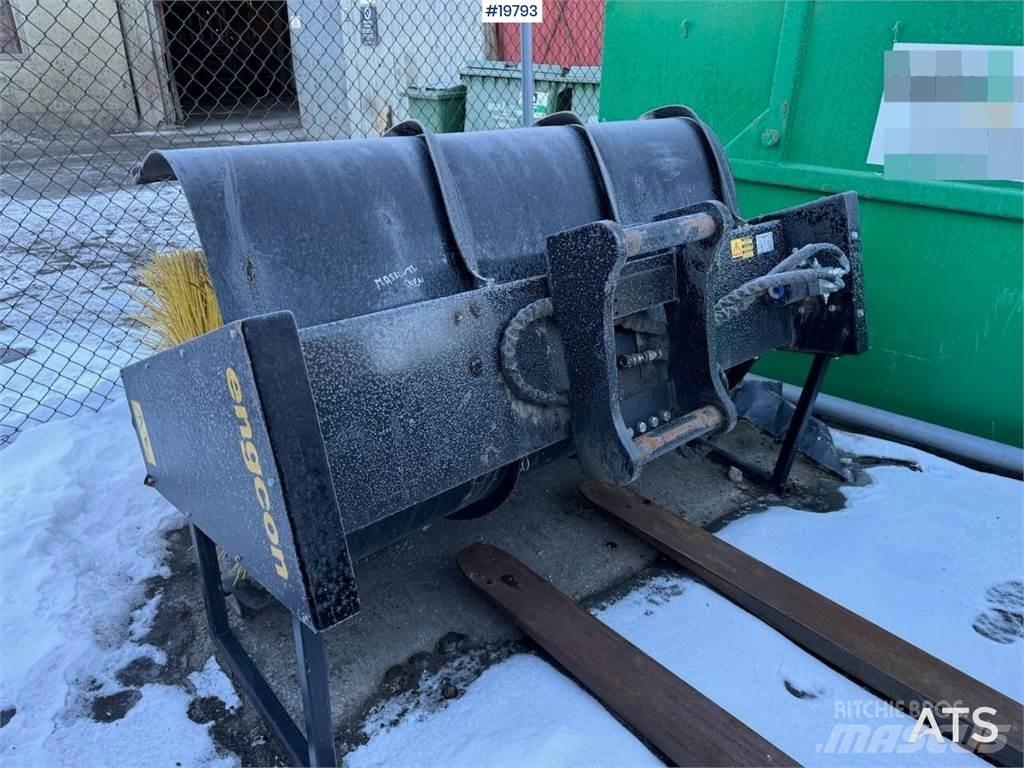 Engcon SR1600C broom Muu