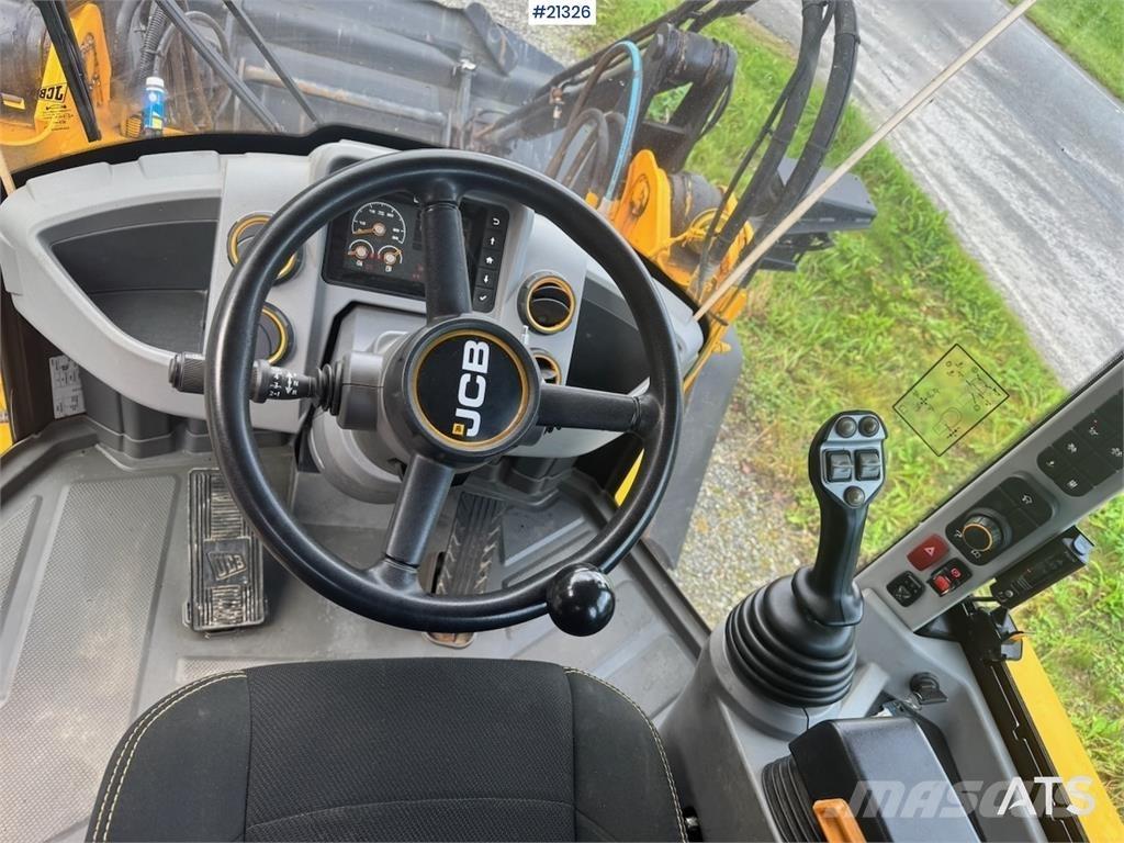 JCB 413K Rataslaadurid