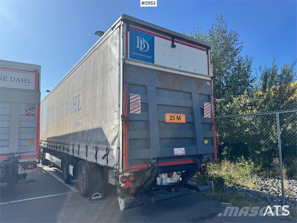 Krone Citysemi. Furgoonpoolhaagised