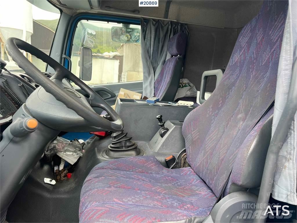 Mercedes-Benz 1523 Furgoonautod