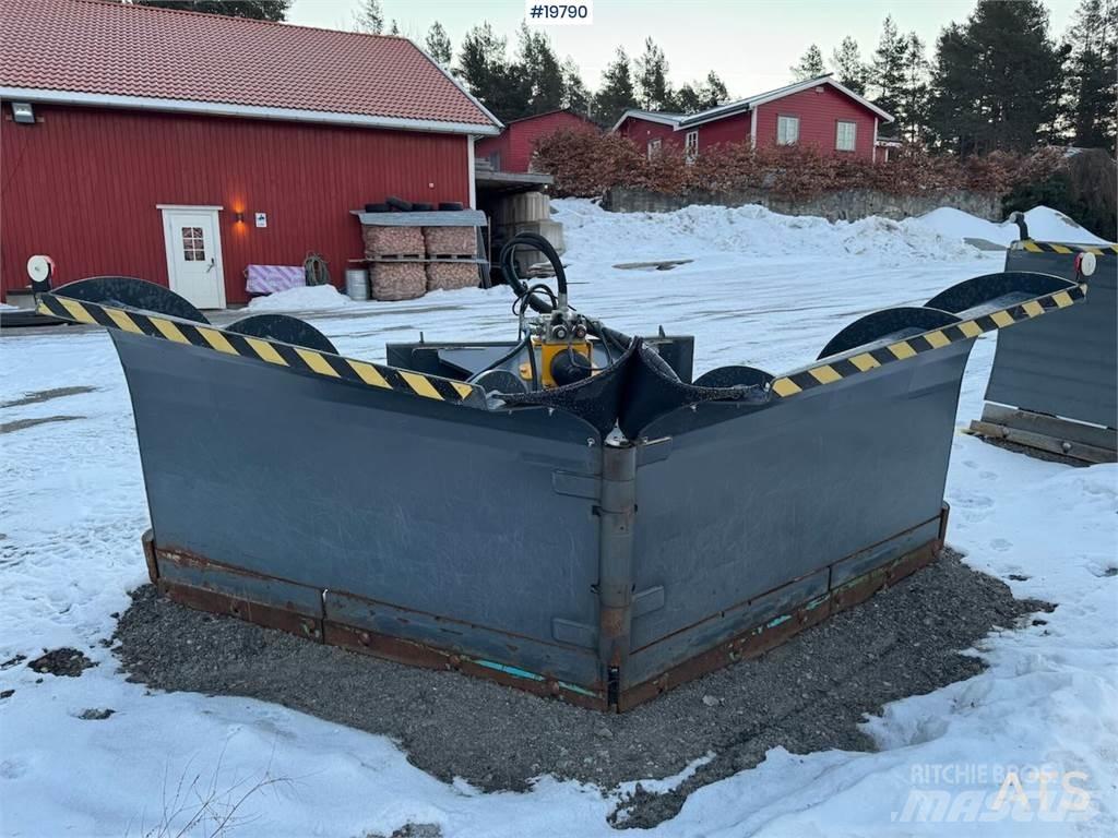 Stark NL3200 V-plow Muu