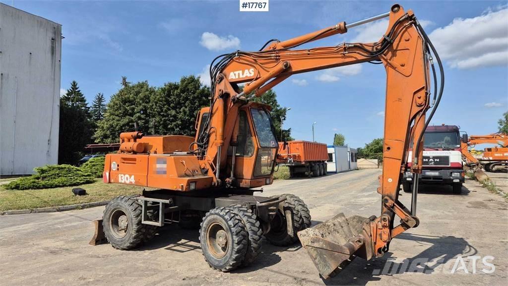 Atlas 1304 Ratasekskavaatorid