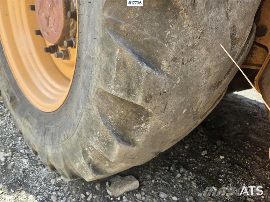 CASE ST 580 Ekskavaatorlaadurid
