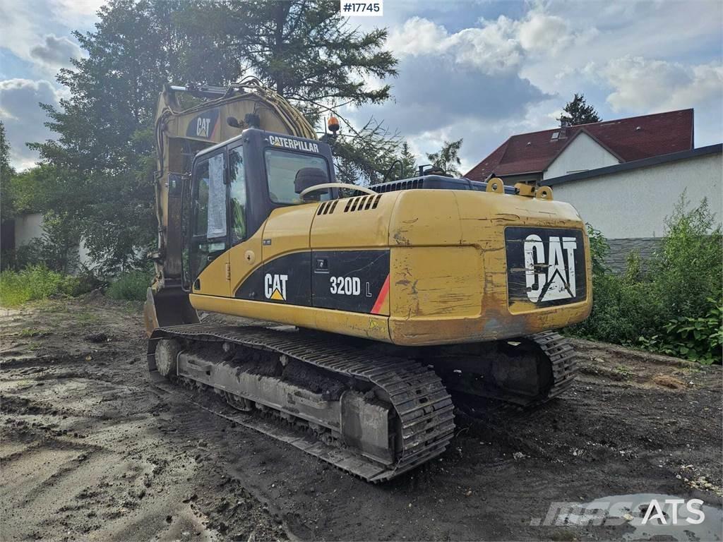 CAT 320D Roomikekskavaatorid