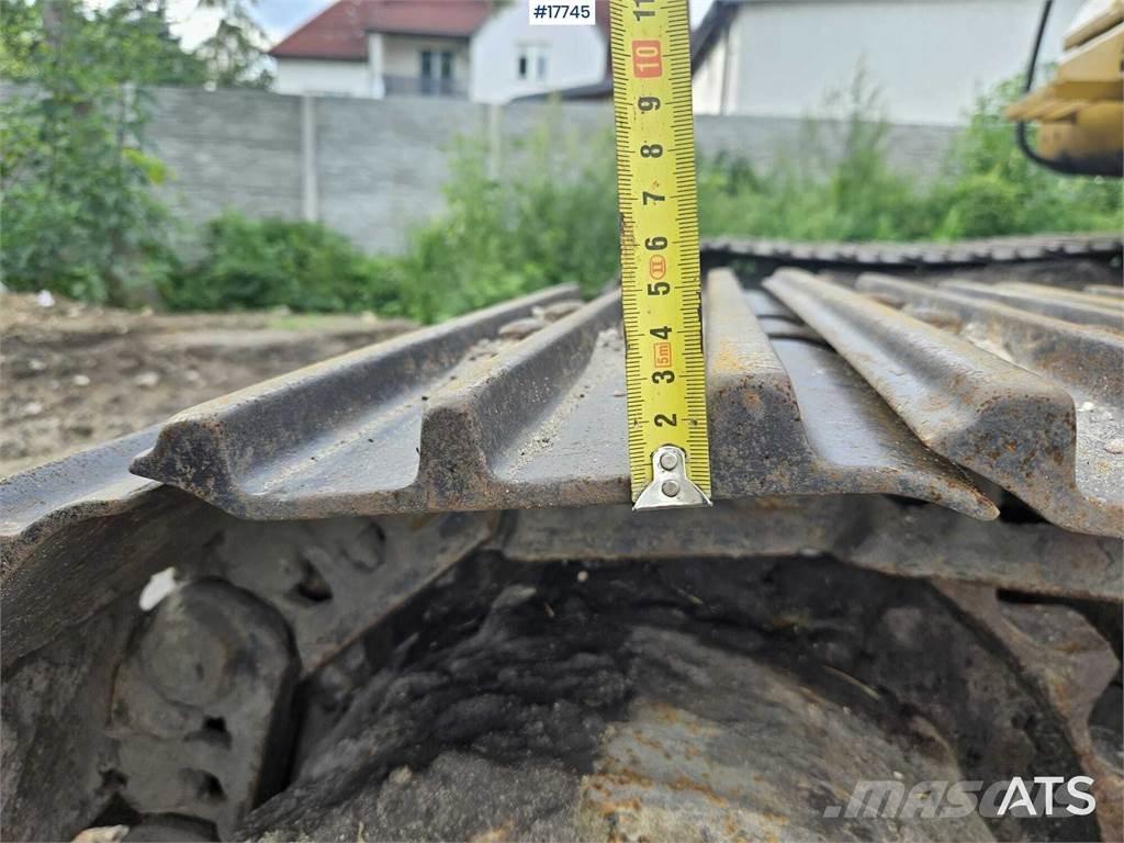 CAT 320D Roomikekskavaatorid