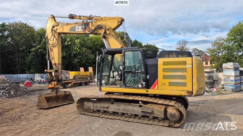 CAT 324E Roomikekskavaatorid