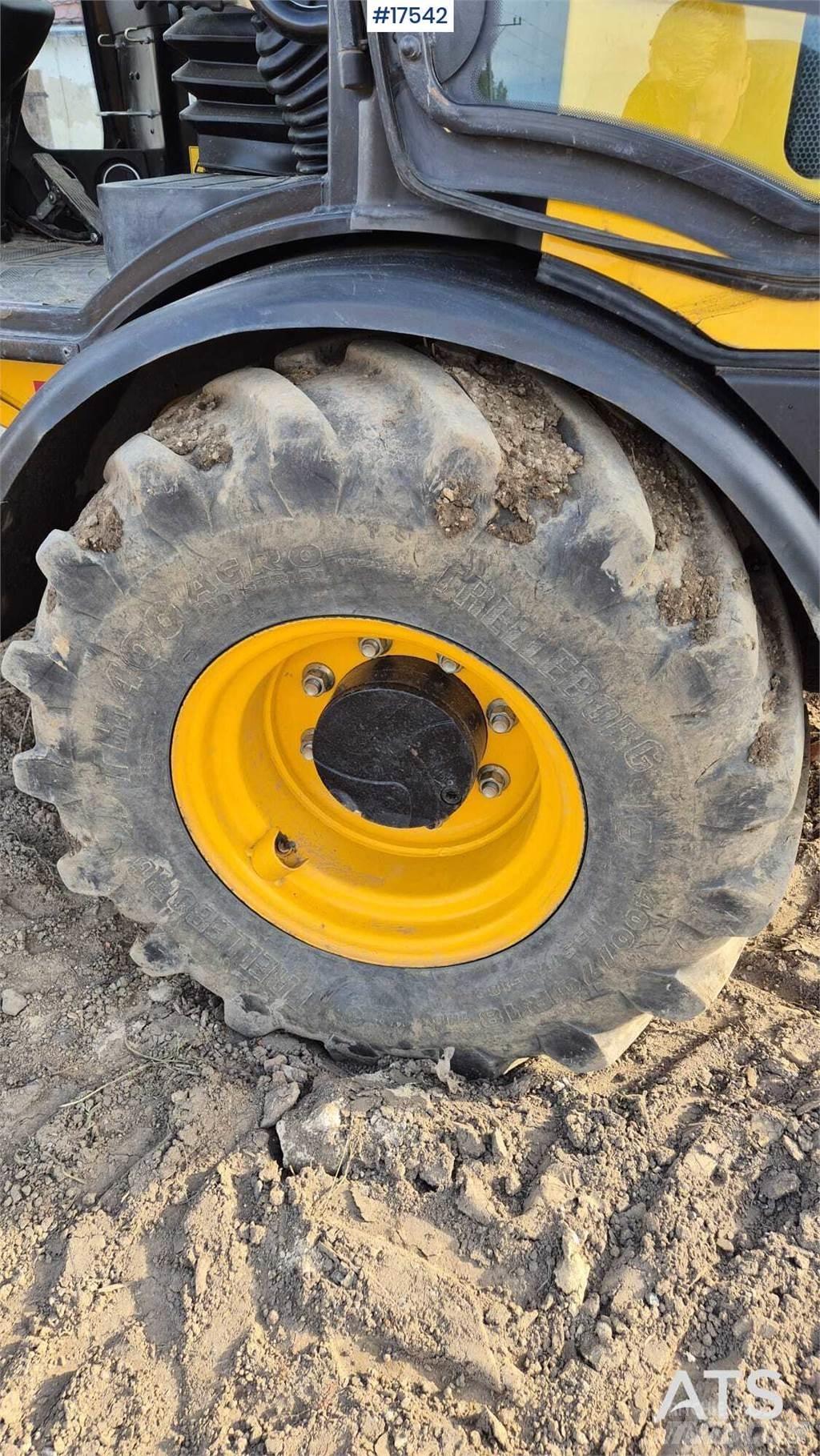 JCB 407 T4 Rataslaadurid