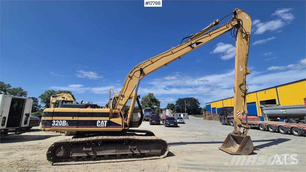 JCB JS 220 LONG Roomikekskavaatorid